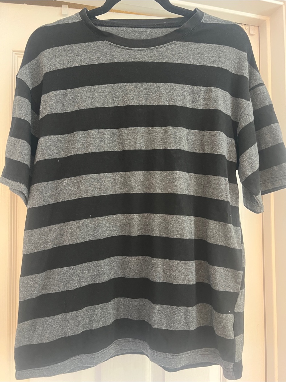 Men's Black and Gray Striped Crewneck T-Shirt